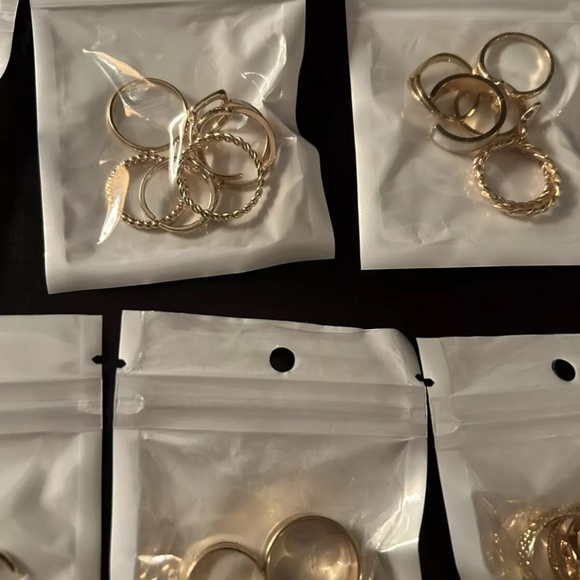 Pack Of 60+ Fashion Rings New - Picture 2 of 5